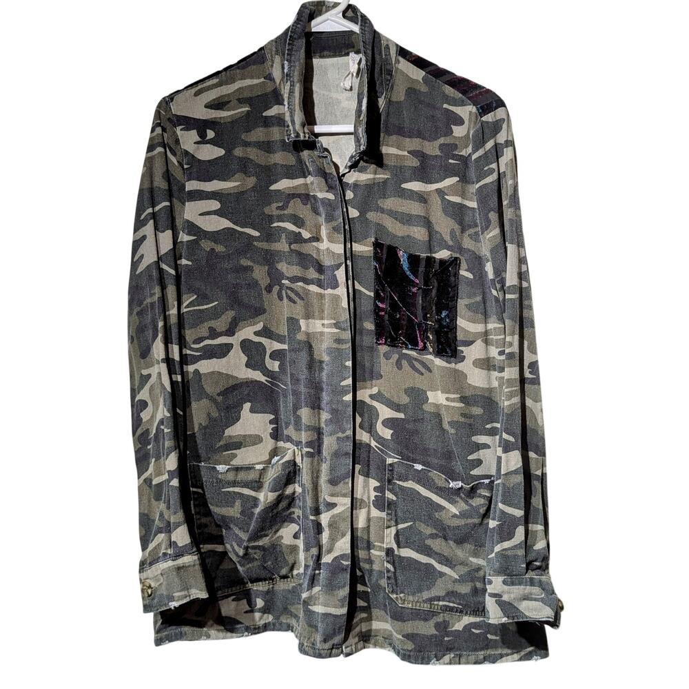 Mystree Shabby Chic Camo Velvet Trim Distressed Button Front Jacket Sz S